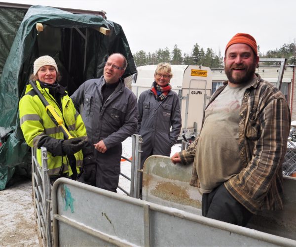 Godt mot og godt humør på gjengen på starten av dag 1. Fv. Ann Kristin Teksle, Lars-Bjarne Linneflaatten, Jette Jakobsen og Knut Johan Hvistendahl.