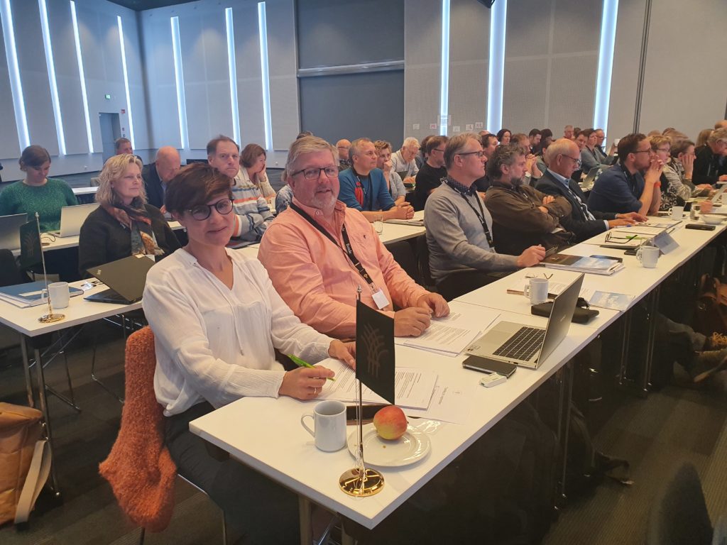Leder Aslak Snarteland og nestleder Silje Eckdahl møtte på lederkonferansen til Norges Bondelag.