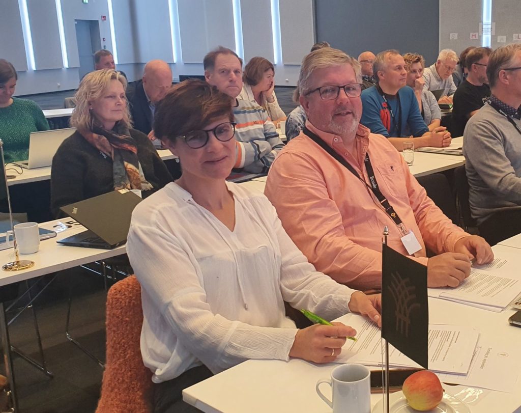 Leder Aslak Snarteland og nestleder Silje Eckdahl møtte på lederkonferansen til Norges Bondelag.