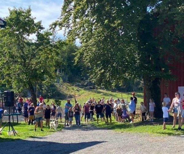 Mange hadde funnet veien til Hagvold gård i Kragerø