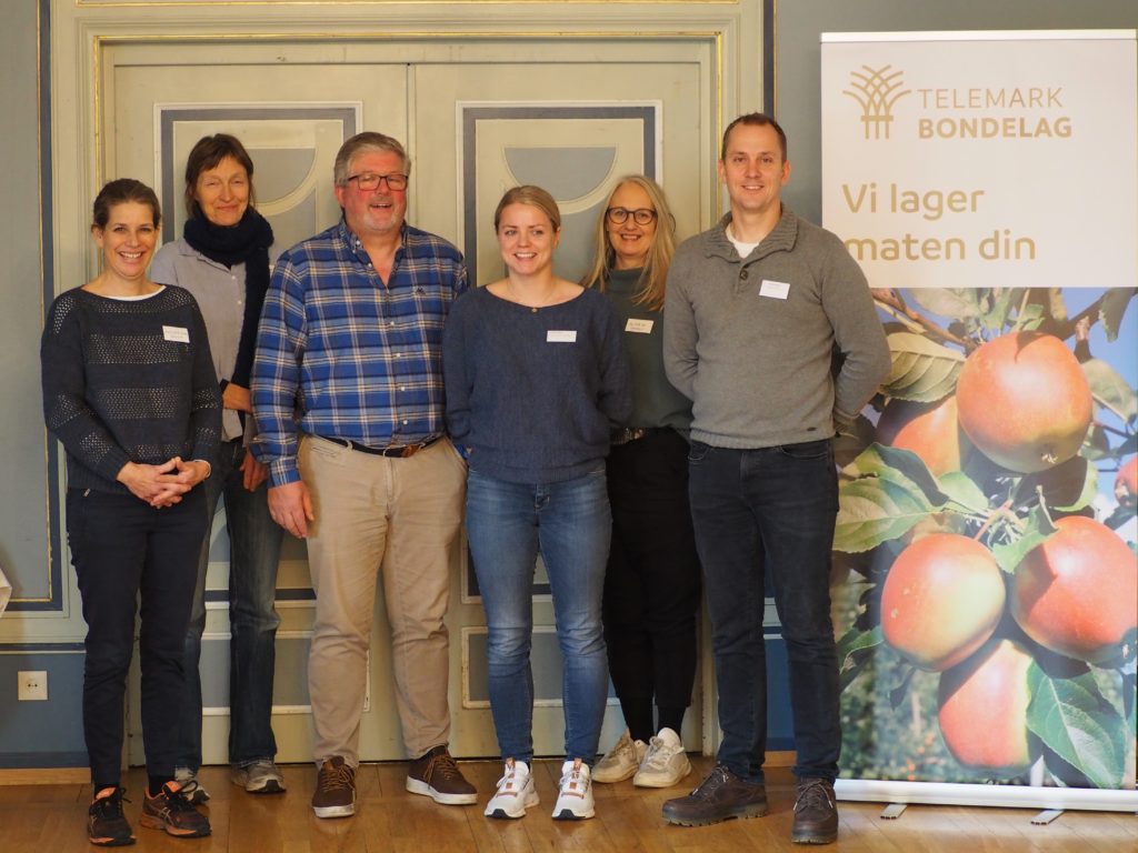 Fv. Anne Birgitte Riis-Johansen, Hege Gonsholt, Aslak Snarteland, Trude Flatland, Anne Mette Bøe (Telemark Bygdekvinnelag) og Henrik Kjeldsen.