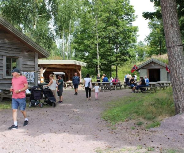 Velkommen til Stenbjørnrød gård